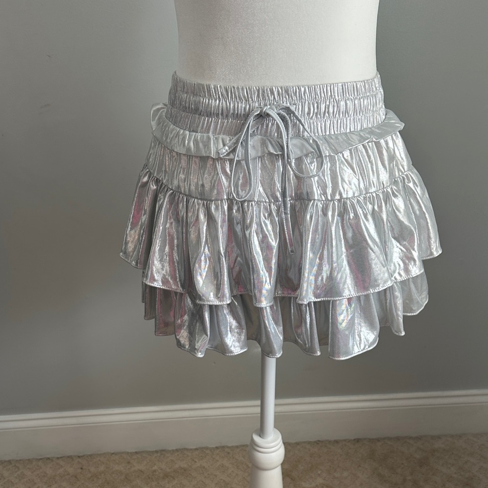 Chic Silver Ruffled Mini Skirt